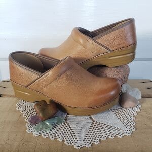 🌻Reserved for Jess🌻Dansko Honey Clog Burnished Distressed Leather Lagenlook 38